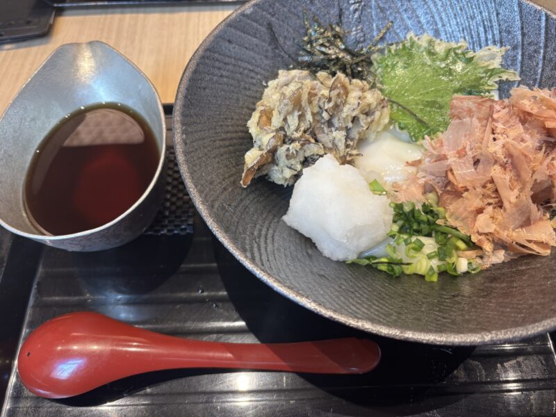 花山うどん舞茸天のおろし冷かけ